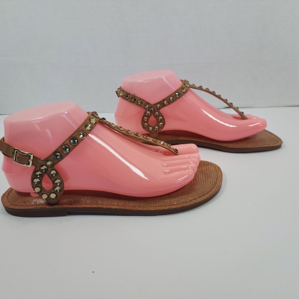 Gianni Bini Women Brown Flat Thong Sandal with Rhinestones Size 8